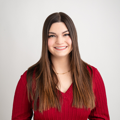 Hannah Bowen Headshot