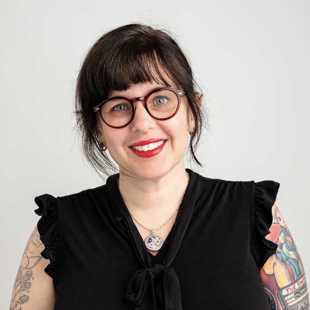 Jacquelyn Andrews, LICSW Headshot